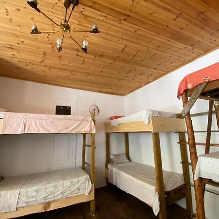 Shotgun Hostel & Guesthouse Vuno Dış mekan fotoğraf