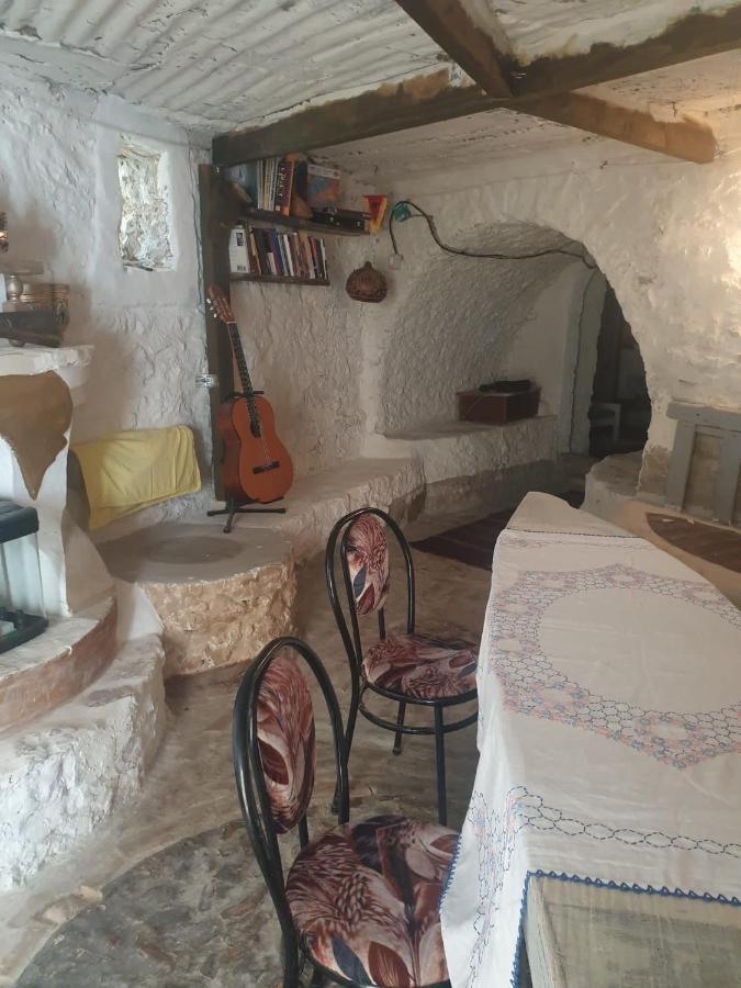 Shotgun Hostel & Guesthouse Vuno Dış mekan fotoğraf