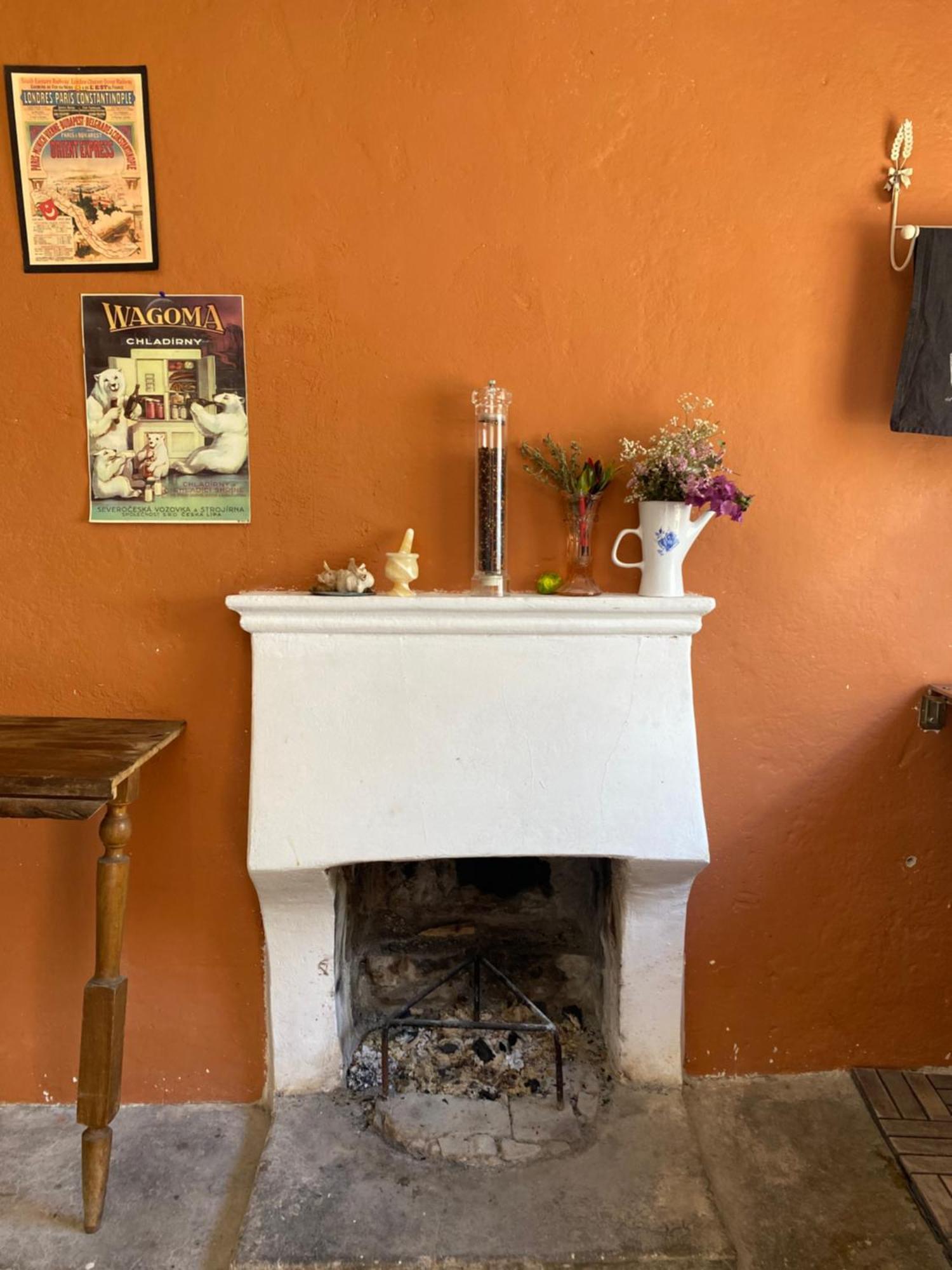 Shotgun Hostel & Guesthouse Vuno Dış mekan fotoğraf