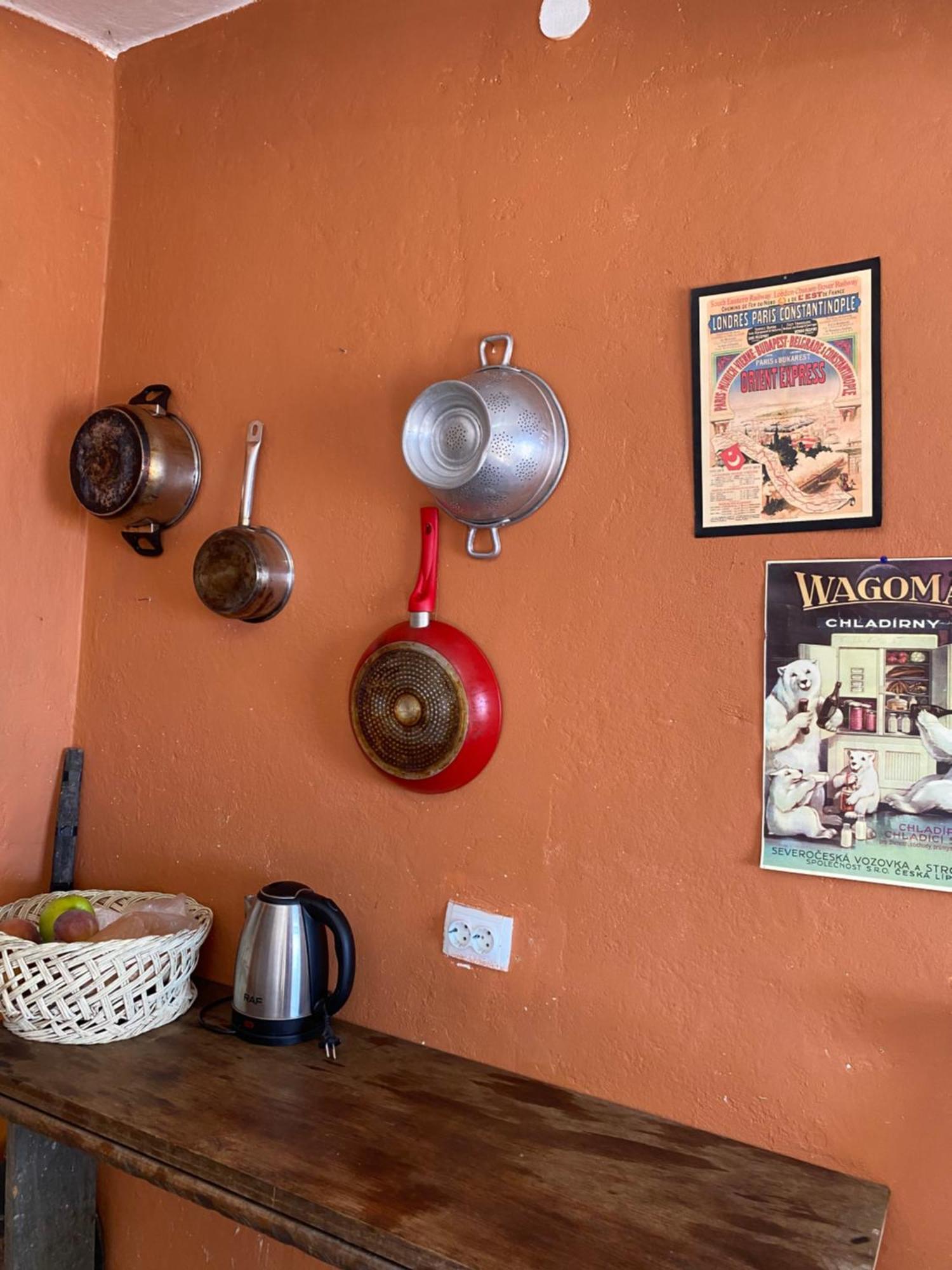 Shotgun Hostel & Guesthouse Vuno Dış mekan fotoğraf