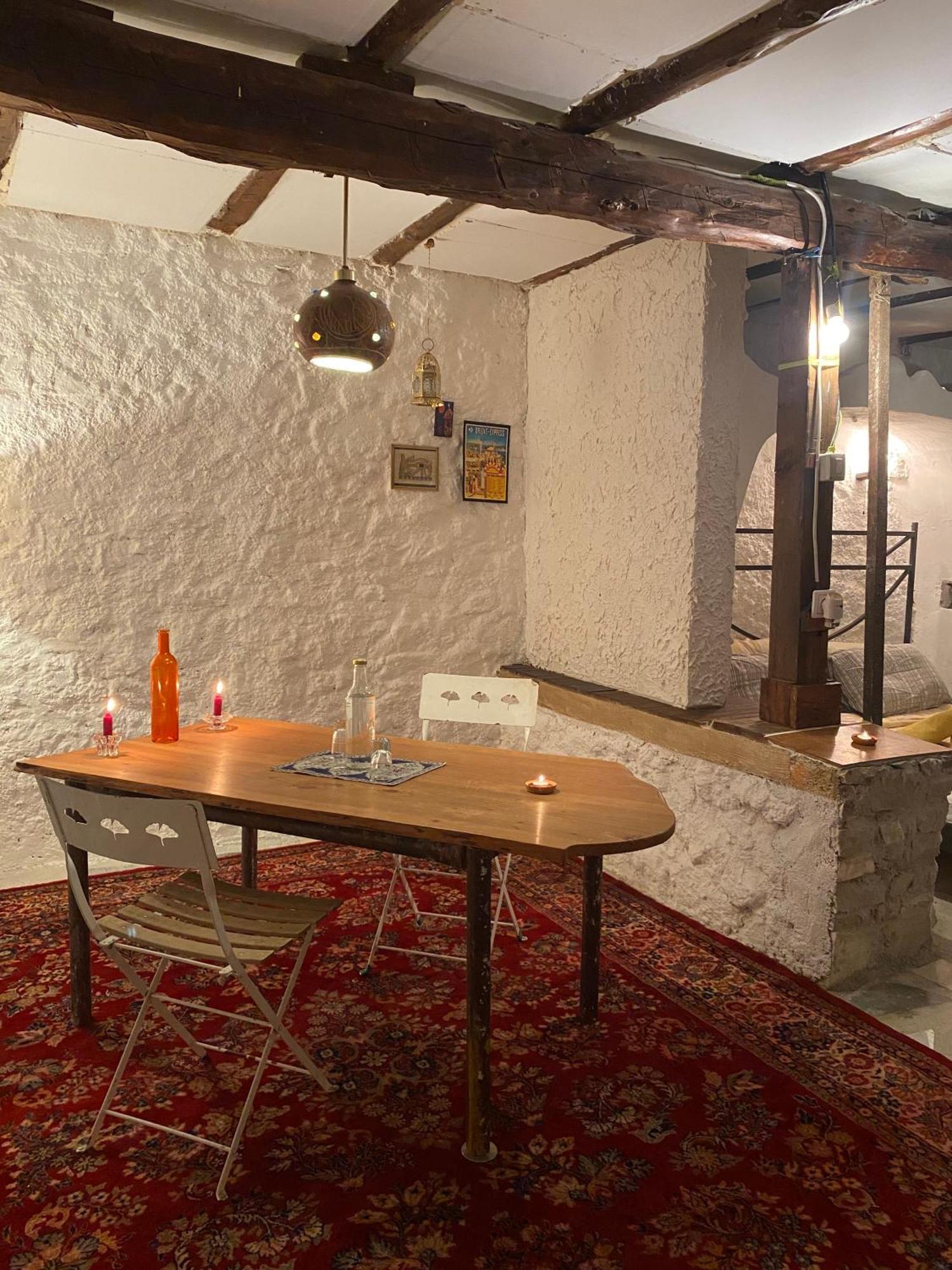 Shotgun Hostel & Guesthouse Vuno Dış mekan fotoğraf